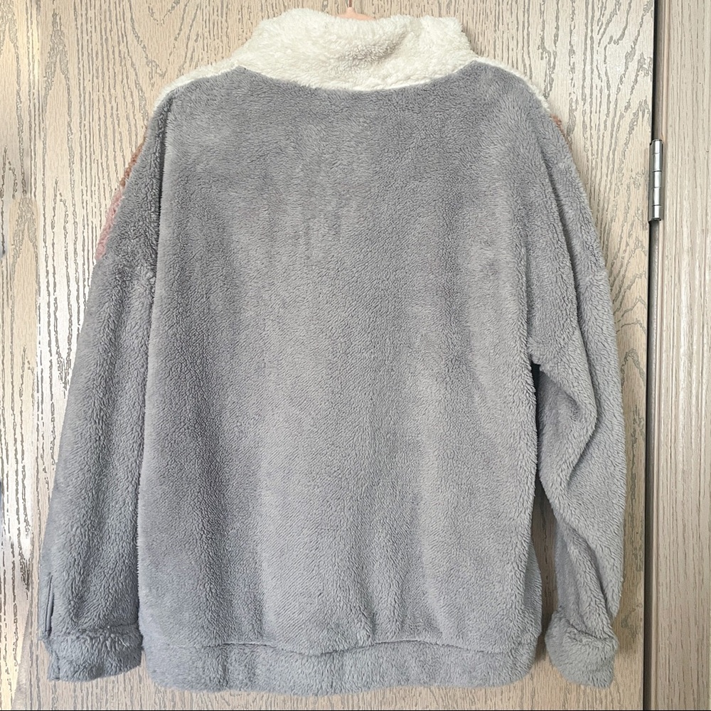 &Merci Color Block Chevron Teddy Sherpa Pullover Jacket - Picture 3 of 5